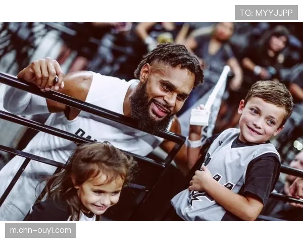 布鲁诺·费尔南德斯未来成谜：欧文警告巨额报价或难寻替身