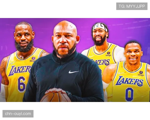 湖人队训练营动态：哈姆透露将为詹姆斯设计新的“无球发起”战术段落